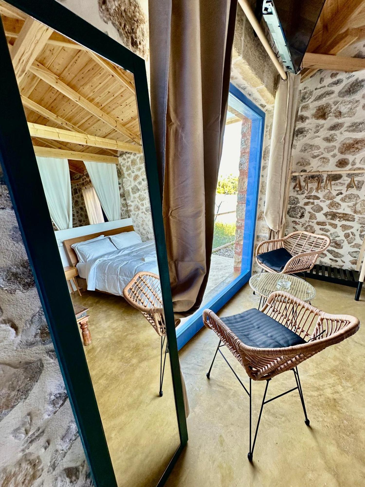 Rocksecret Edge Apartment Kalamata Luaran gambar