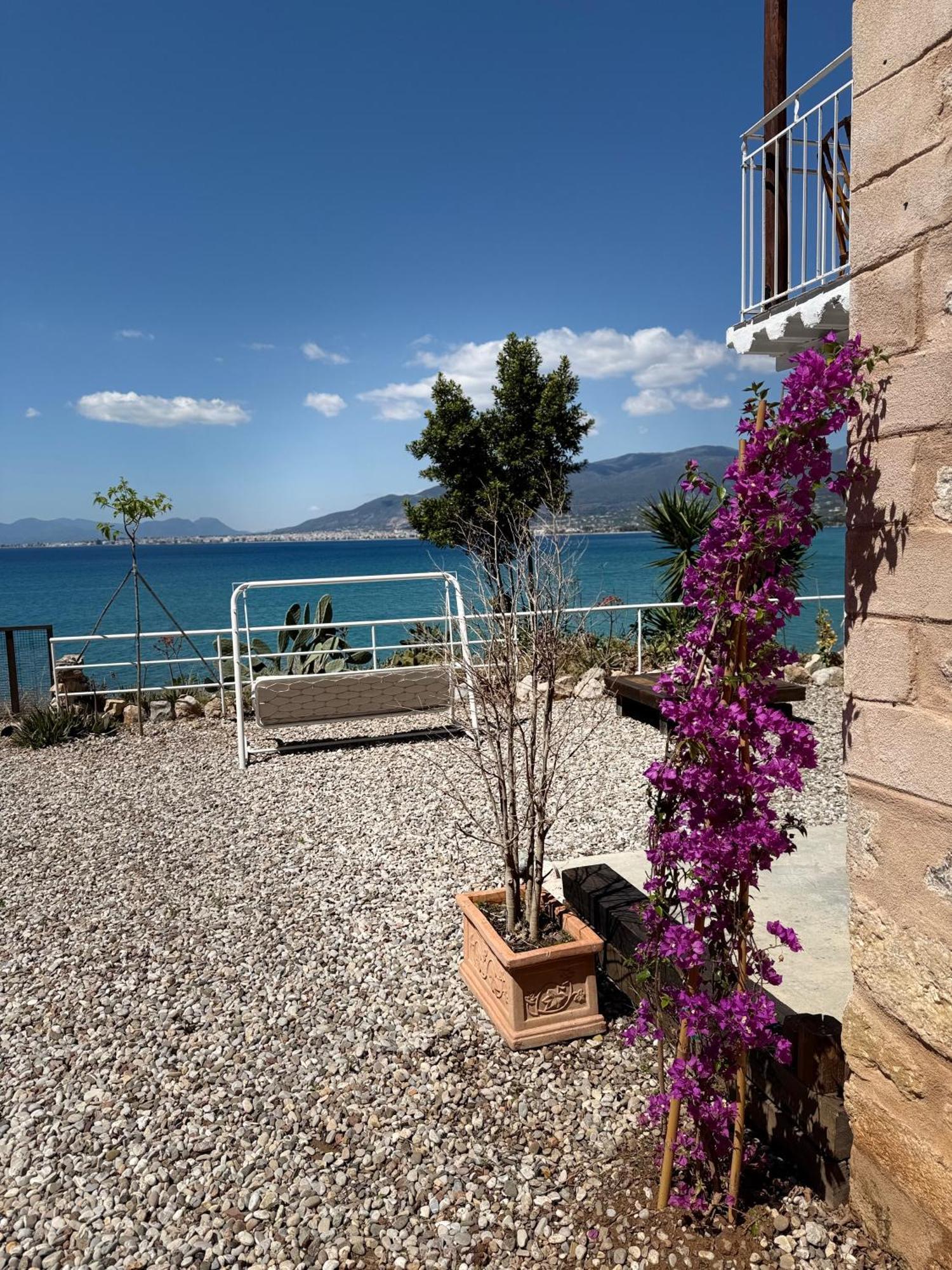 Rocksecret Edge Apartment Kalamata Luaran gambar