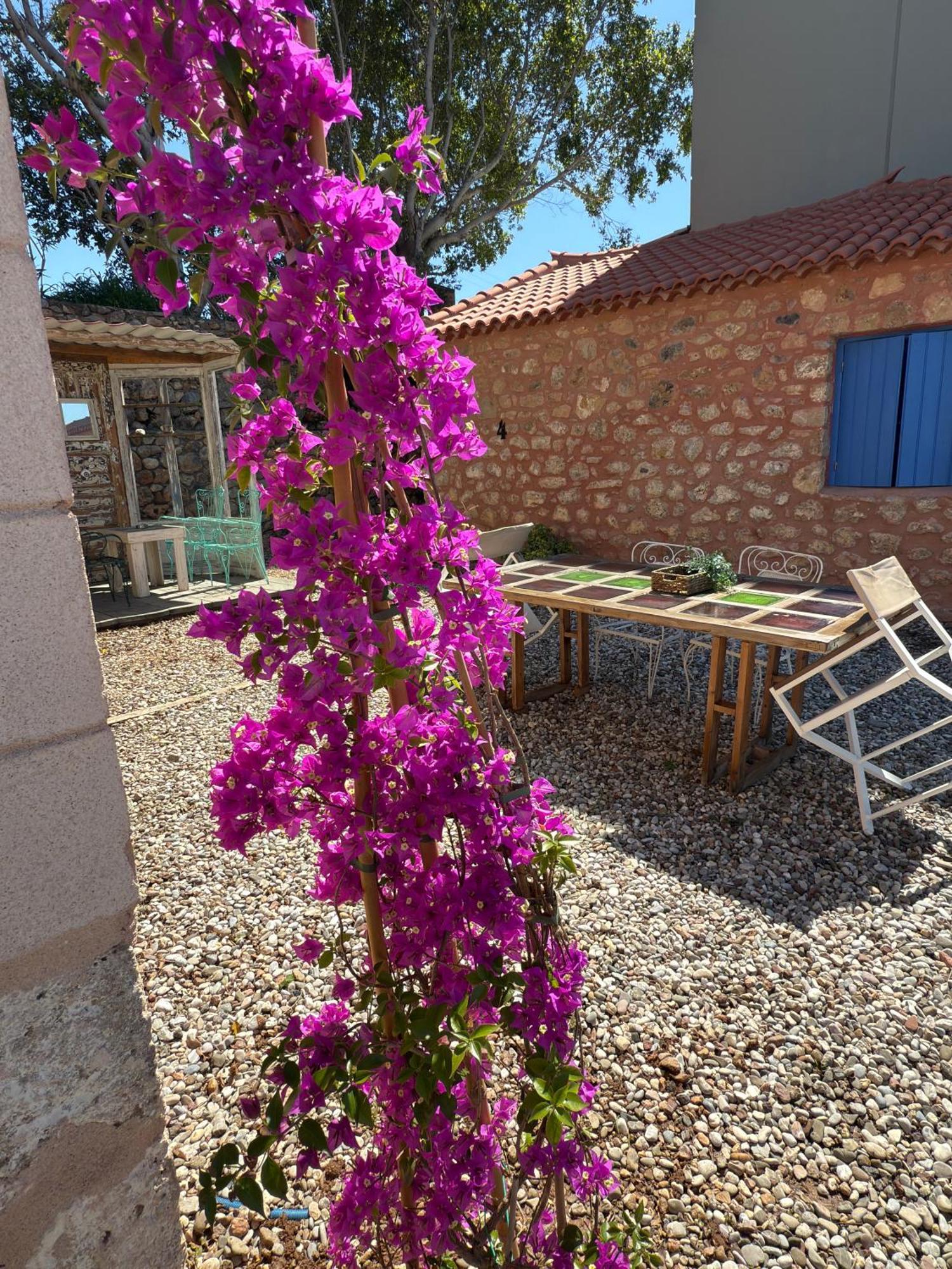 Rocksecret Edge Apartment Kalamata Luaran gambar